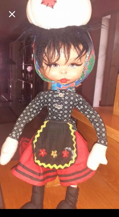 Vintage doll collection with 45 cm