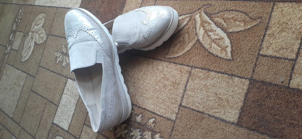 Жіночі сліпони кожані