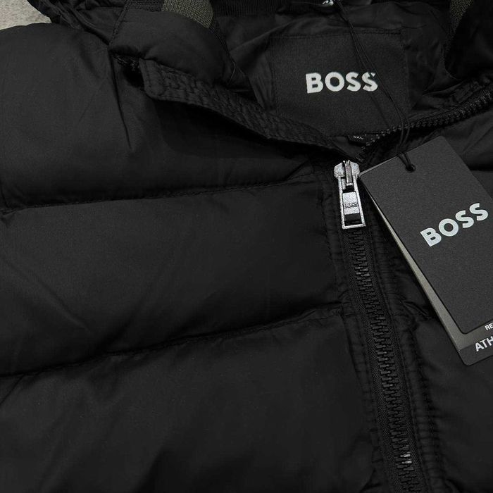 Чорна чолвоіча жилетка Hugo Boss(розмір-XXL)