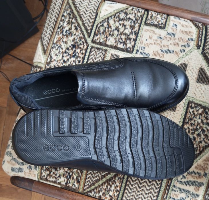 Туфлі Ecco осінні 42 розмір Нові