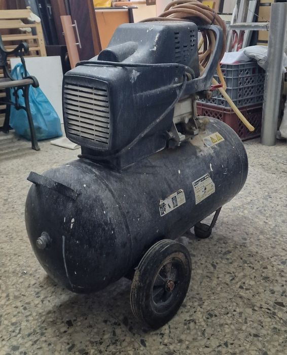 Compressor de ar portátil elétrico 24 litros
