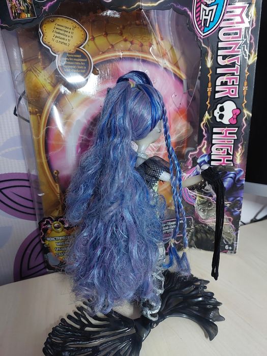 Кукла монстер хай Sirena Von Boo колекция "Монстрические мутации"