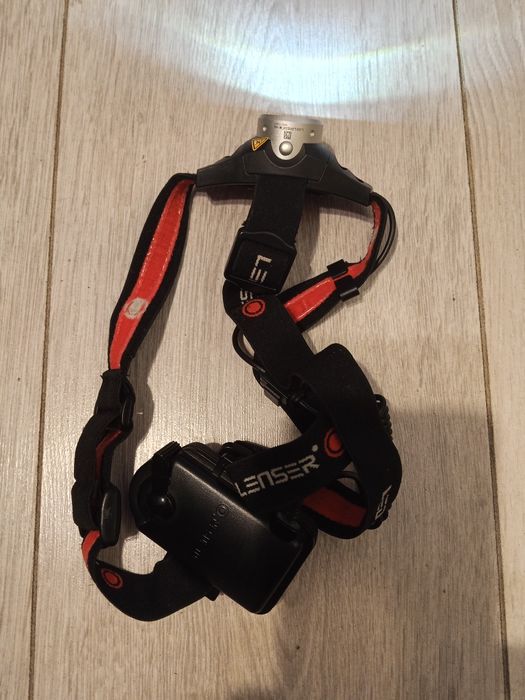 Ліхтар,фонарь налобный Led lenser H6R