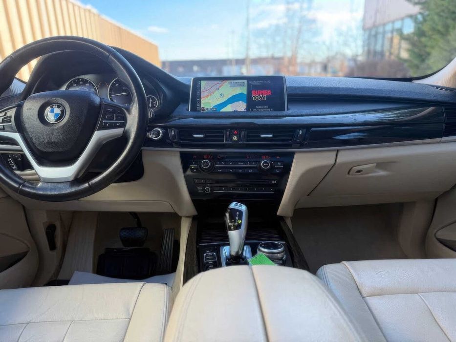 BMW X5 xDrive35d      2013