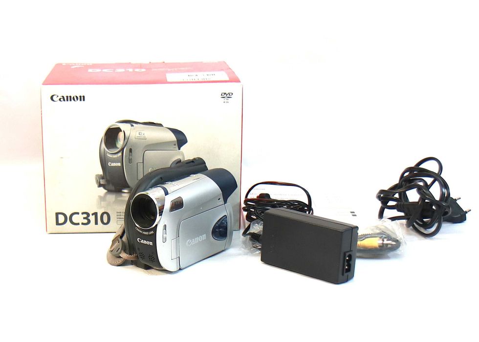 Máquina de filmar Canon DC 310 a funcionar na perfeição