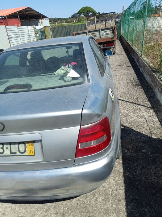 Carro Audi A4 B5