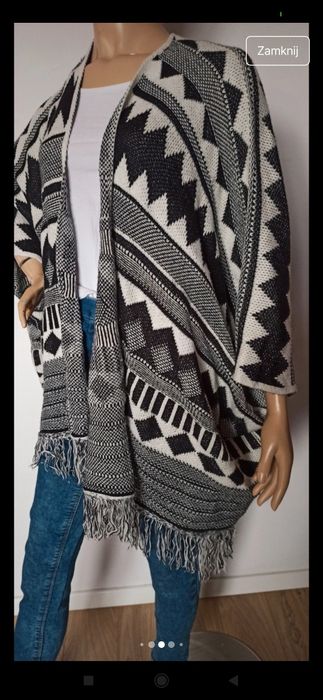 Sg Piękne ponczo wzory czarnobiałe  z frędzlami orginalne stylowe modn