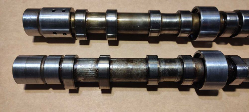 Крышка с распредвалами 03C103475 AA/T VW 1.6 fsi BLF BLP