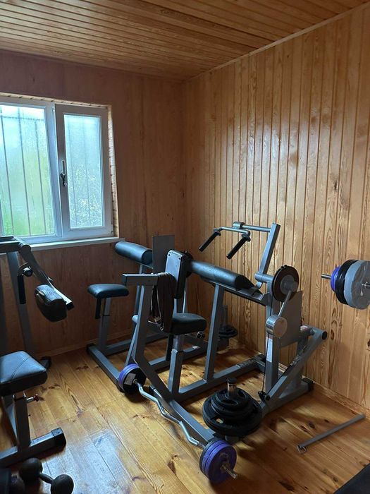 Продаж будинку в Левкові