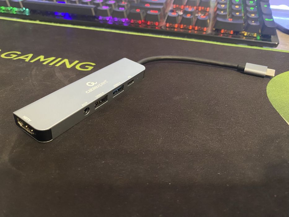 Комбінований перехідник type-c, USB 3.0/2.0, HDMI, AUX