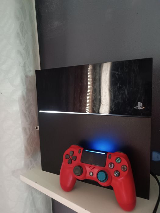 PS4 Fat 500GB (FW 11.50 GoldHEN) + RE4 Remake, GTA V, Spider-Man + Pen Retro