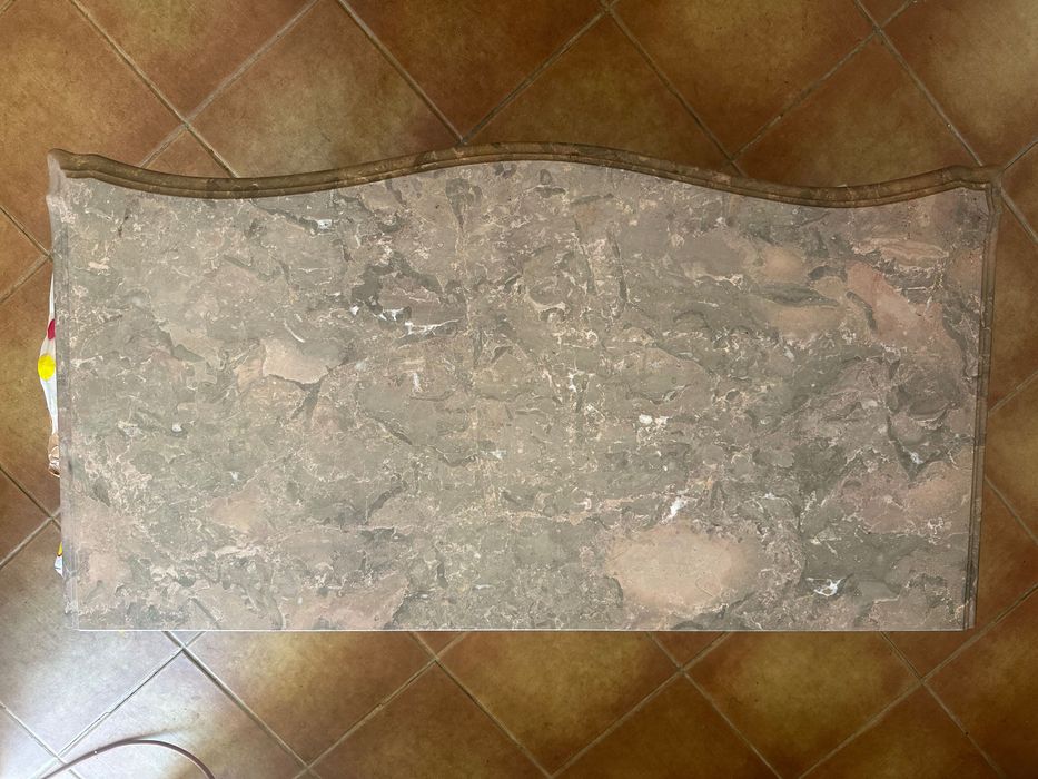 Cómoda com Tampo de Pedra mármore