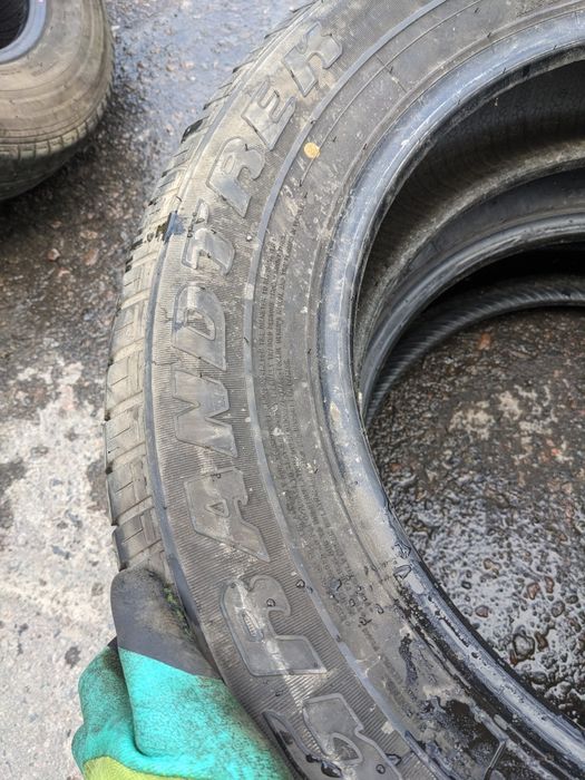 225/65R18 Dunlop Grandtrek