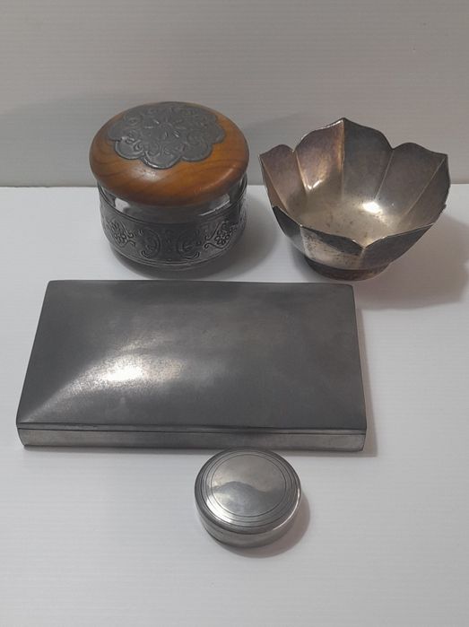 4 peças antigas em e com estanho