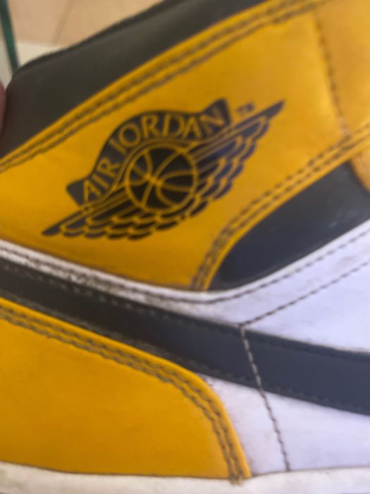 Jordan 1 mid taxi