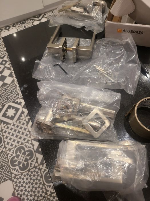 Klamki do drzwi pokojowych