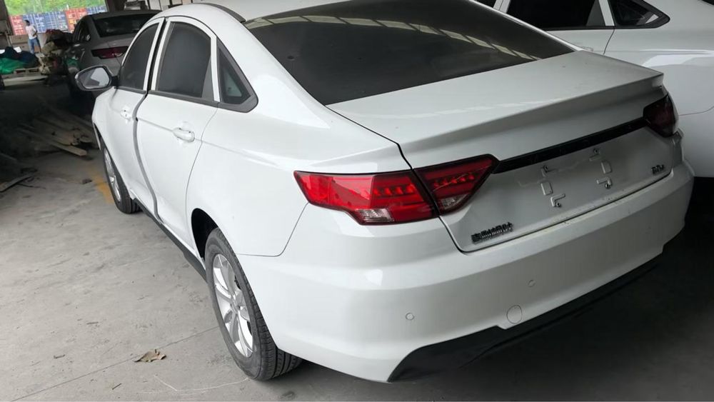 Geely Maple 2022