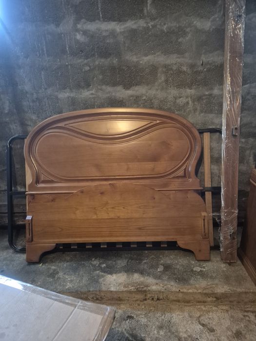 Cama de casal  com estrado