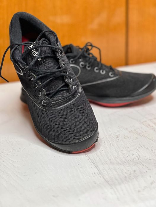 Кросовки женские  Reebok