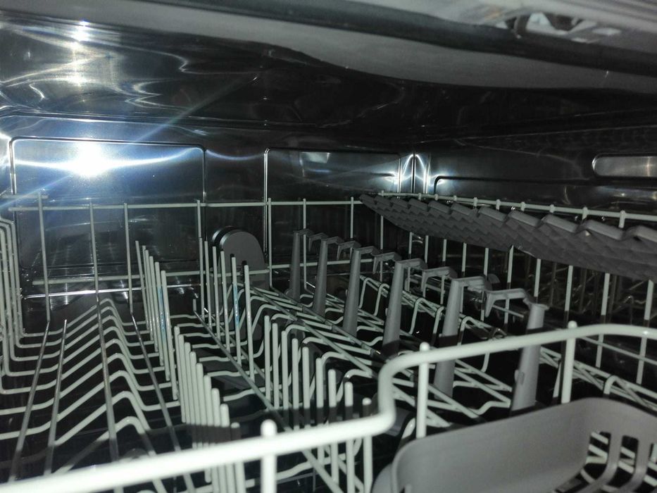 Vende-se Máquina de Lavar Loiça Balay