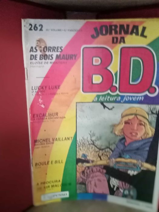 Oito revistas coleccionáveis, do jornal da BD
