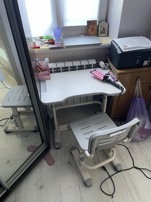 Стіл та стілець 7-9років