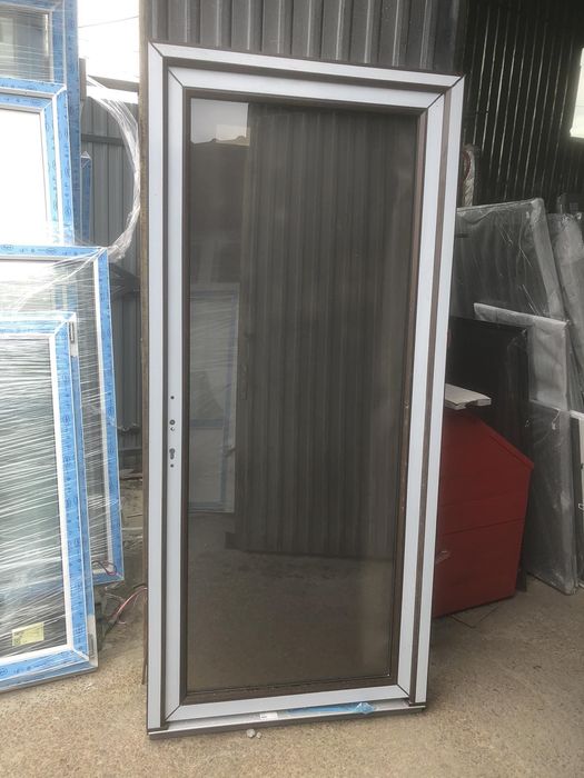 ДВЕРІ Вхідні WHS Т94 темний дуб