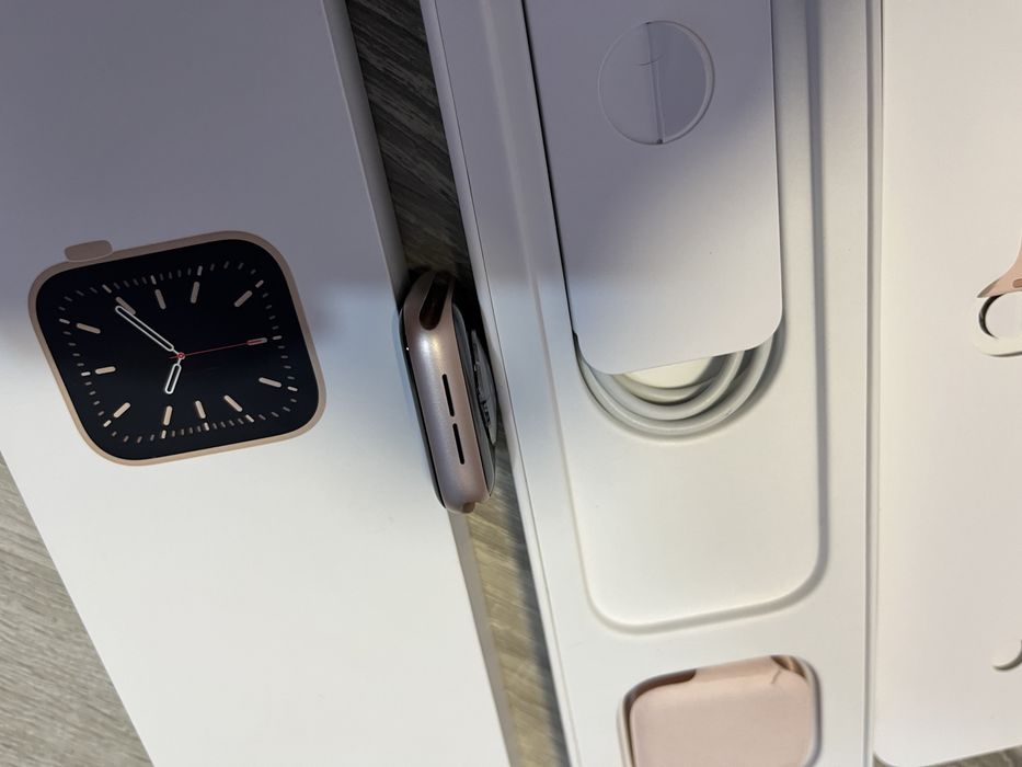 Apple watch 6 40mm GPS Gold