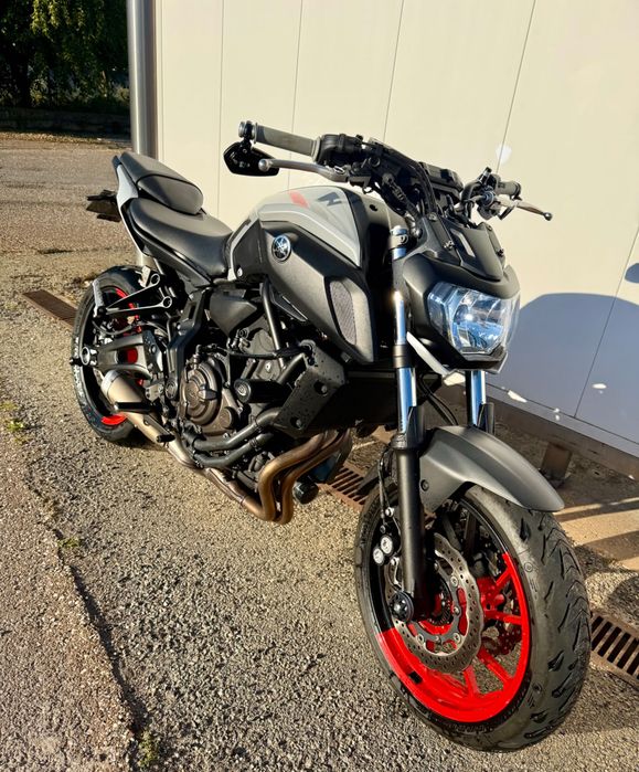 Vendo mota Yamaha Mt 07 do ano de 2019