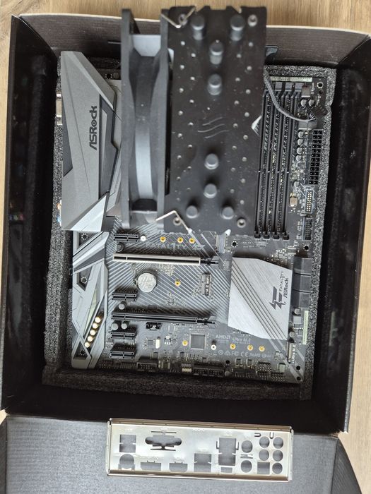 Zestaw Gamingowy: i5-8400 + ASRock B360 Gaming K4 + Fera 3 | Stan BDB