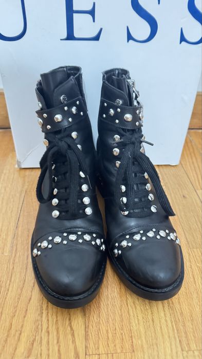 Botas Guess tamanho 41