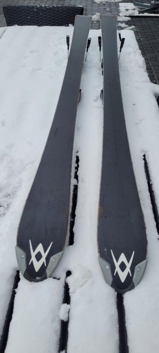 Narty carvingowe volkl v2