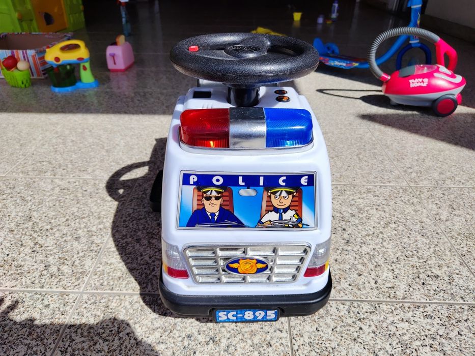 Carrinho de polícia
