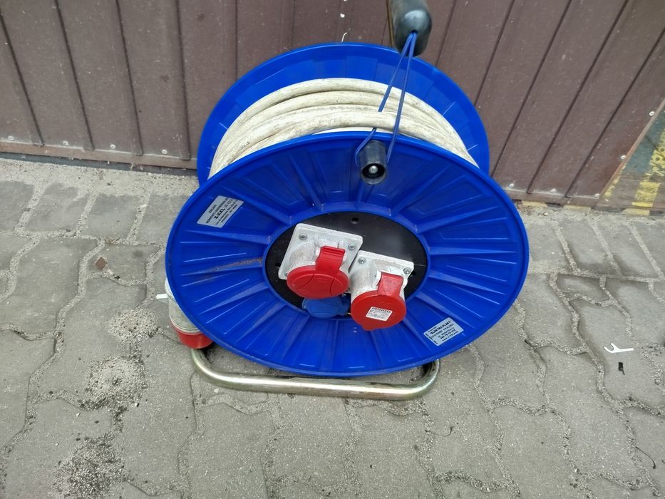 Przedłużacz siłowy  na bębnie gumowy 50m 5x4mm 32A 400v 230v