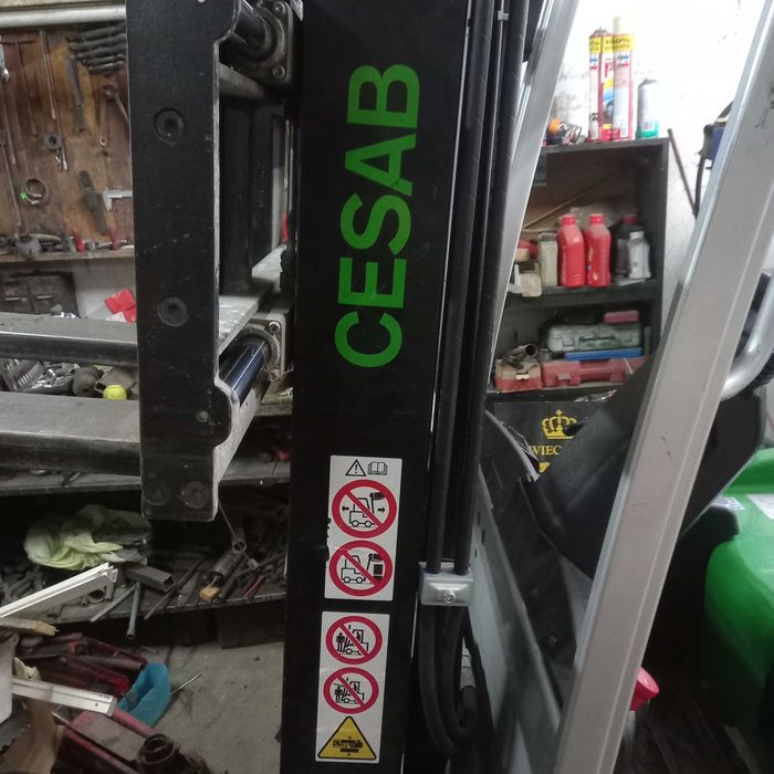 Wózek widłowy elektryczny CESAB