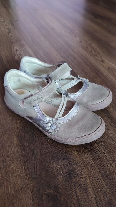 Капці-туфлі для дівчинки, р.32. устілка 19см.