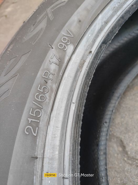 Vredestein Ultrac Sarin 215/65/17 para