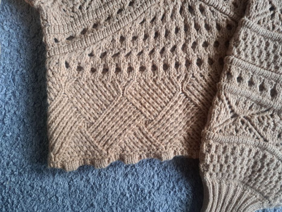 Sweter z ażurowej dzianiny Zara