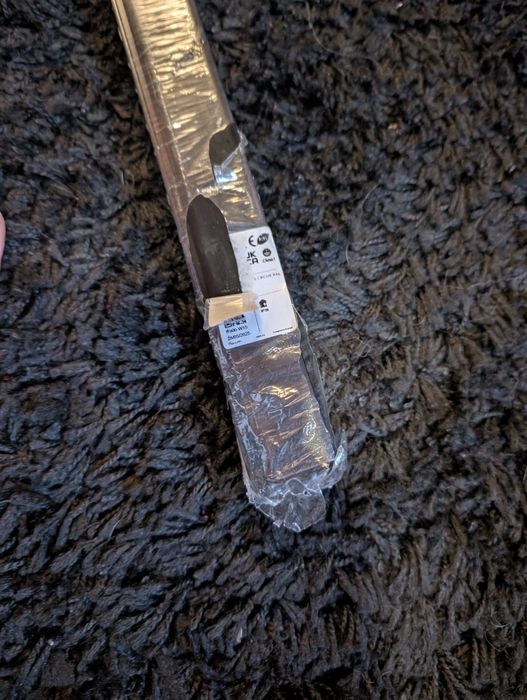 Carril Trifásico Alumínio 2 m para Focos LED – Novo, Nunca Usado
