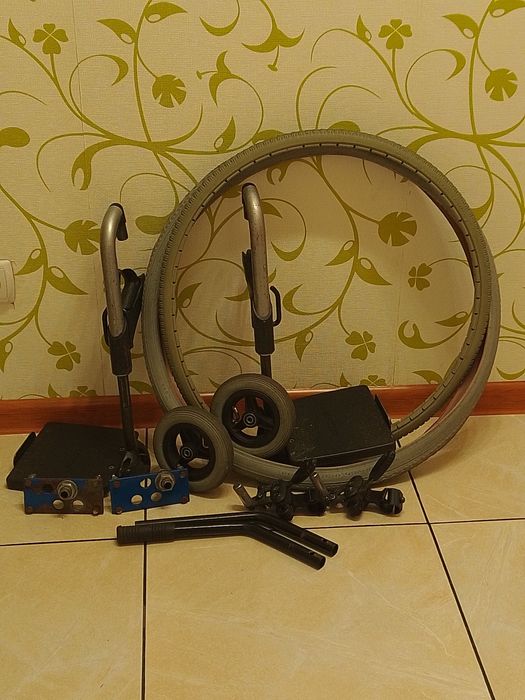 Покрышки и запчасти для инвалидной коляски