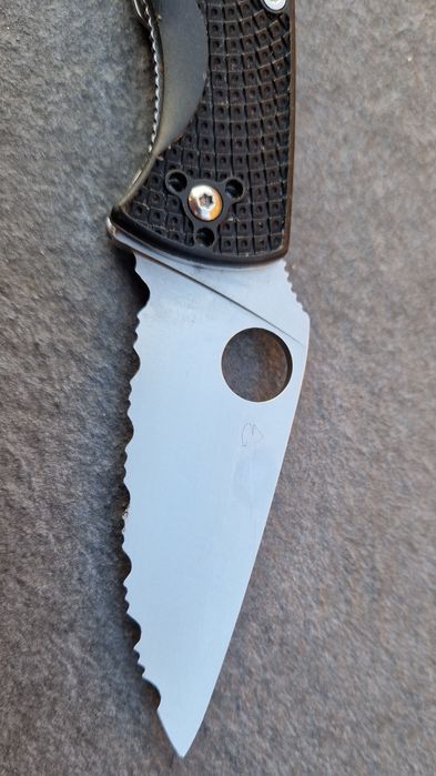 Nóż składany Spyderco Tenacious Lightweight
