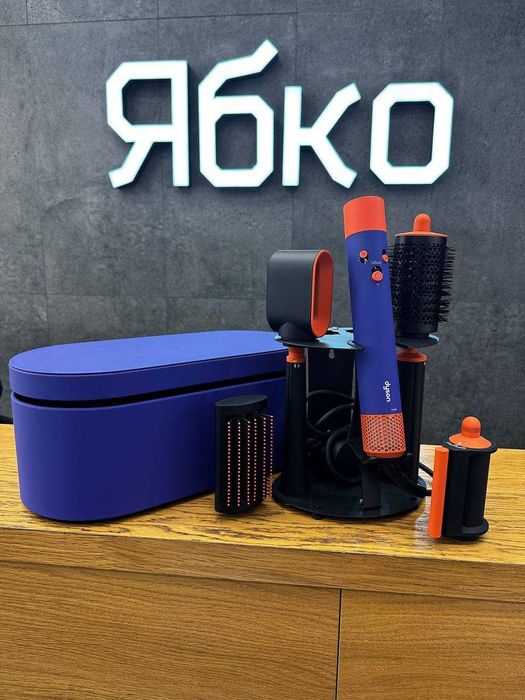 Стайлер для прямого та хвилястого волосся Dyson Airwrap i.d.