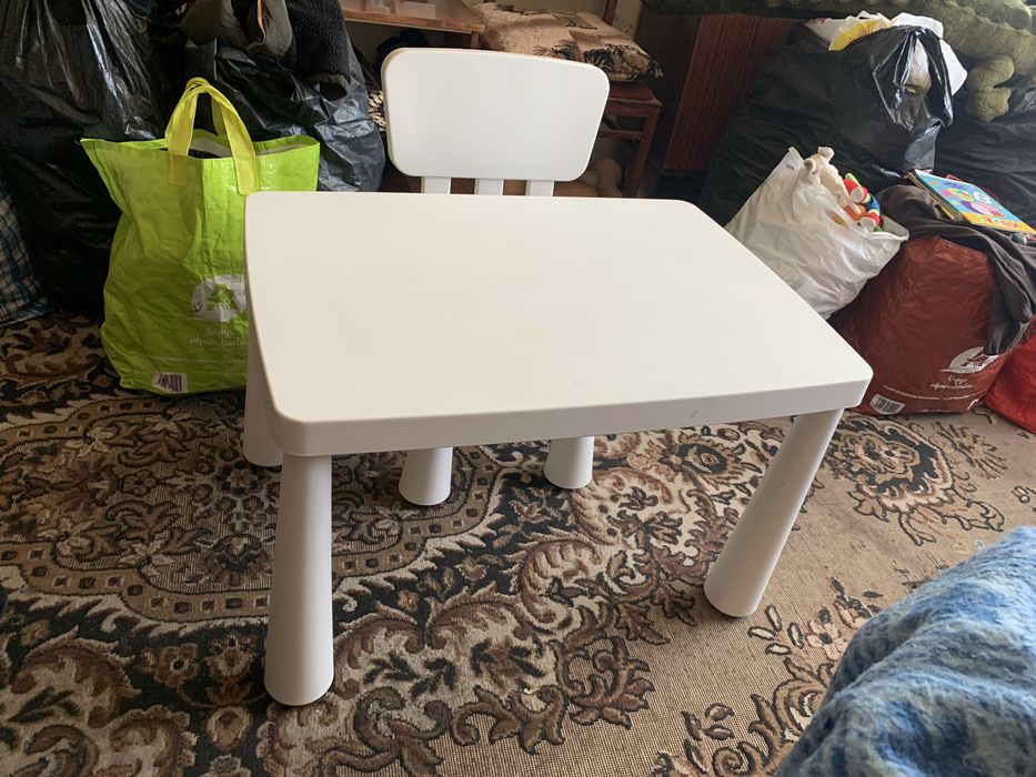 Комплект дитячих меблів столик та стільчик Ikea Mammut
