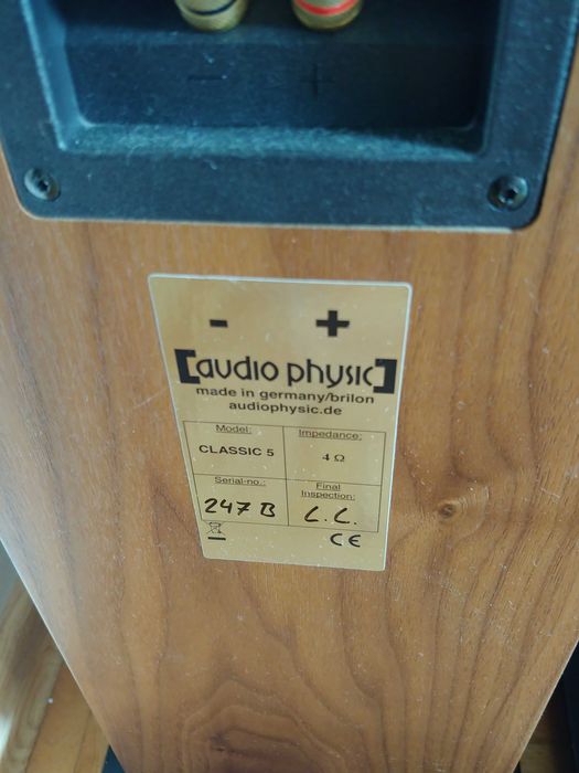 Kolumny podłogowe Audio Physic Classic 5 z certyfikatem kontroli jakości. Parowane.