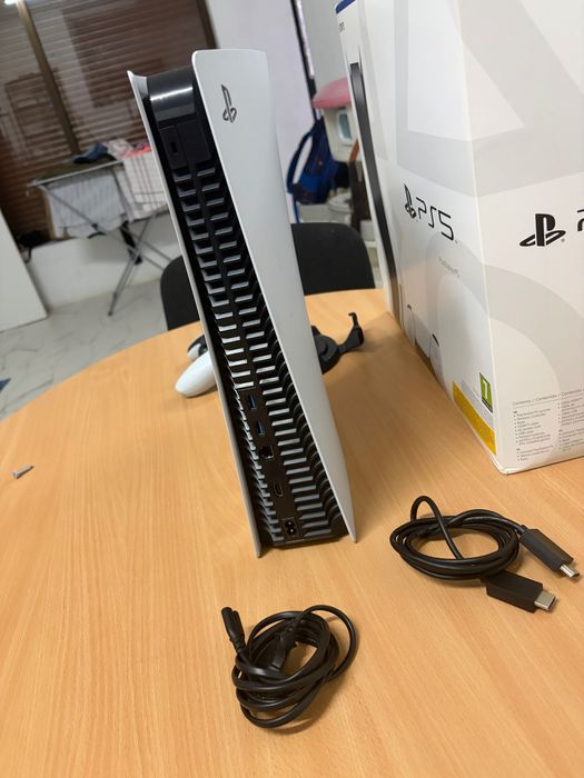 PlayStation 5 com caixa