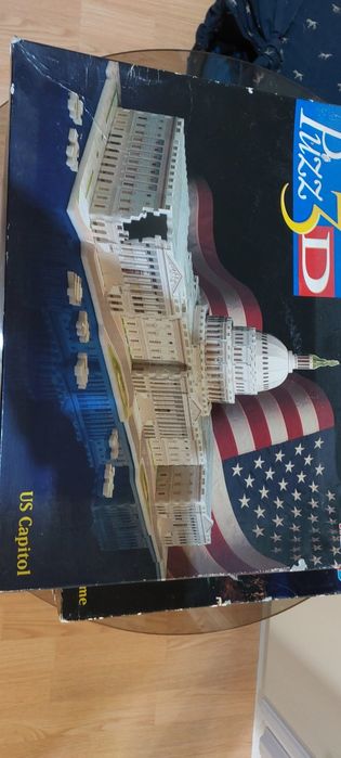 Vendo 3 puzzles completos e em bom estado