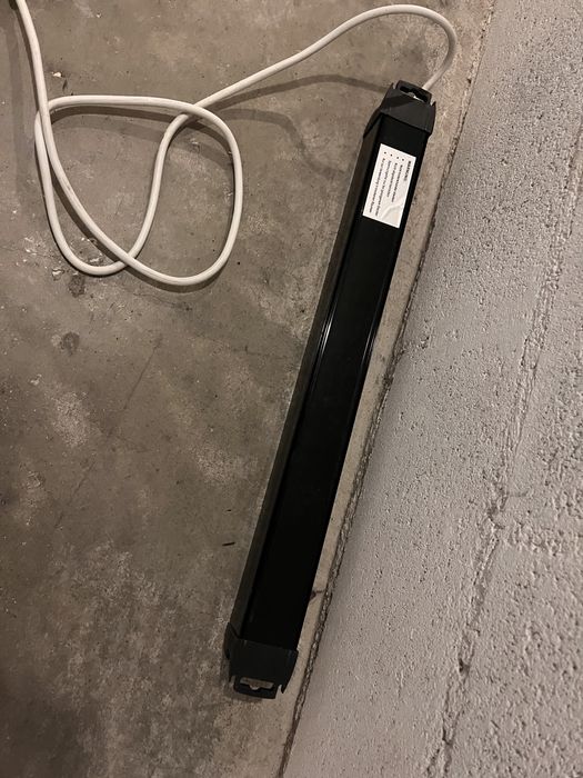 Multi-socket electrical outlet with 10 sockets and on/off button446748499609528322