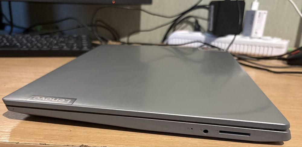Ноутбук Lenovo IdeaPad S145-15API / Ryzen 3 / SSD 256 ГБ