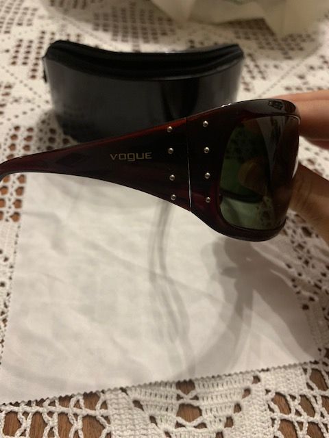 Óculos de Sol VOGUE - Excelente Estado!