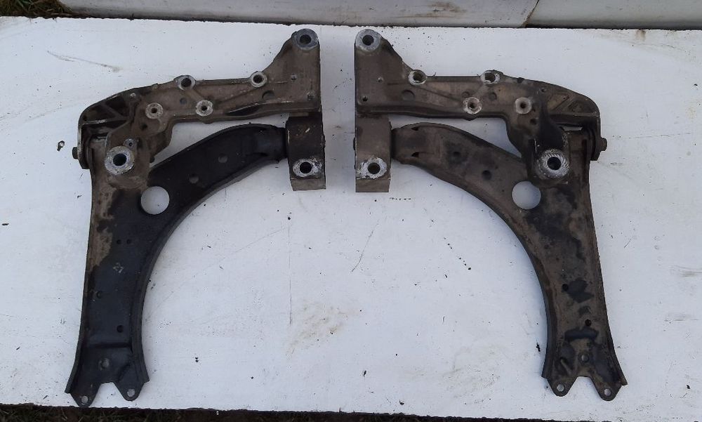 WAHACZ PRAWY / LEWY VW GOLF 5  AUDI A3 8P SEAT LEON 2 SKODA OCTAVIA 2